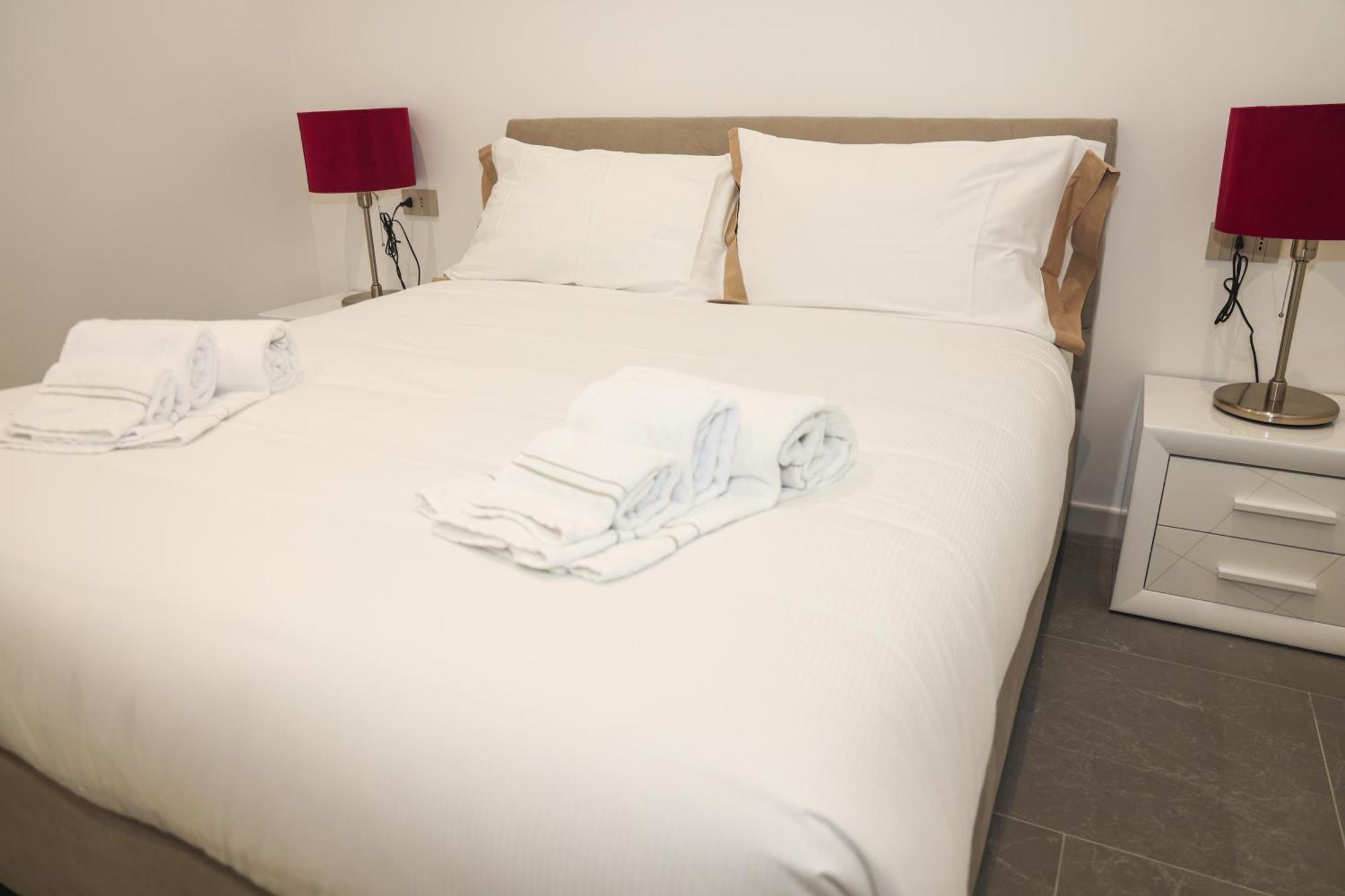 Borghese Palace Luxury Apartment